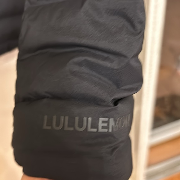 NWT Lulu Lemon “Pack It Down” Jacket in Black Size 8 - Picture 4 of 5